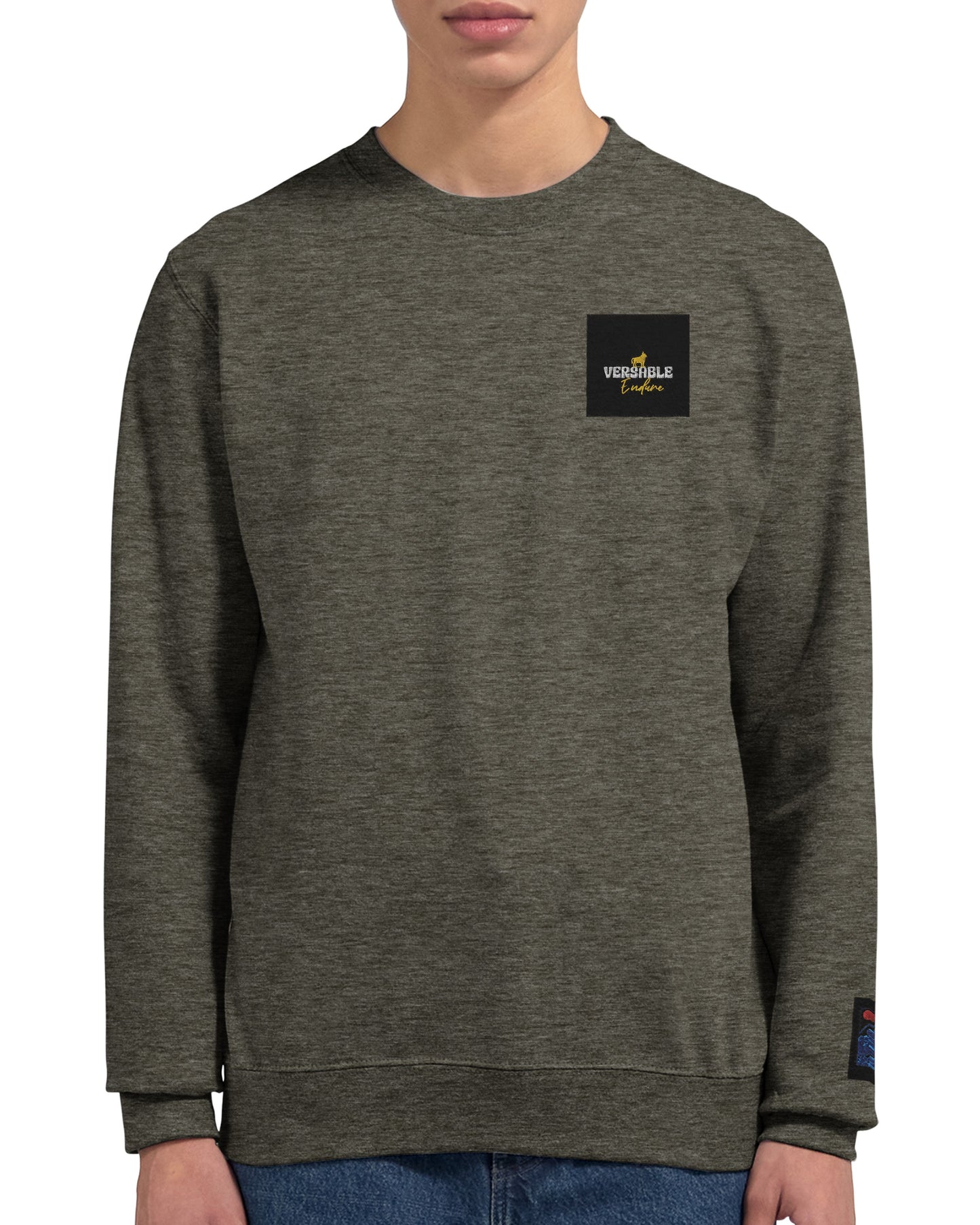 “Versatile Luxury” Embroidered Crewneck Sweatshirt – Unisex